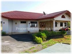 Atenas real estate, home with guest house, swimming pool, green areas, gazebo, mountain view, jacuzzi, Atenas for sale, investment, 3 bedrooms, 1457