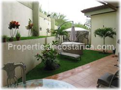 Cariari home, Cariari golf community, Costa Rica golf, access, security, 2 story, upscale, gated community, airport, shopping, schools, 2 story, 4 bedroom, 4 bathroom, 18 hole course, tennis, air conditioning