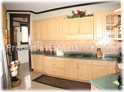 Cariari home, Cariari golf community, Costa Rica golf, access, security, 2 story, upscale, gated community, airport, shopping, schools, 2 story, 4 bedroom, 4 bathroom, 18 hole course, tennis, air conditioning,11