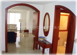 Santa Ana real estate, Santa Ana rentals, for sale, for rent, swimming pool, green areas, jacuzzi, deluxe, gated community, 1504