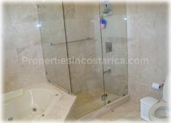 Santa Ana real estate, Santa Ana rentals, for sale, for rent, swimming pool, green areas, jacuzzi, deluxe, gated community, 1504