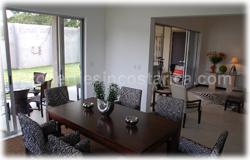 Santa Ana residential, Santa Ana gated community, Santa Ana for sale, new, security, airport, business, Supermarkets, school, 1601