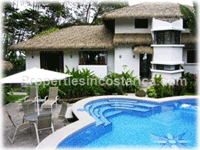 Large beach front home with pool for sale in Tambor