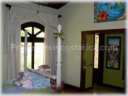 Beach proximity, home in Pavones, Pavones property, Pavones for sale, surfing, waves, gated community, Costa Rica surfing, security, privacy, high ceilings, tropical, 1473
