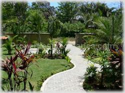 Beach proximity, home in Pavones, Pavones property, Pavones for sale, surfing, waves, gated community, Costa Rica surfing, security, privacy, high ceilings, tropical, 1473