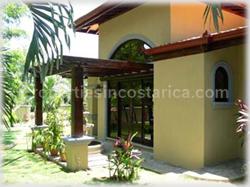 Beach proximity, home in Pavones, Pavones property, Pavones for sale, surfing, waves, gated community, Costa Rica surfing, security, privacy, high ceilings, tropical, 1473