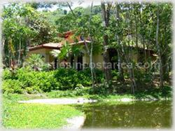 Beach proximity, home in Pavones, Pavones property, Pavones for sale, surfing, waves, gated community, Costa Rica surfing, security, privacy, high ceilings, tropical, 1473